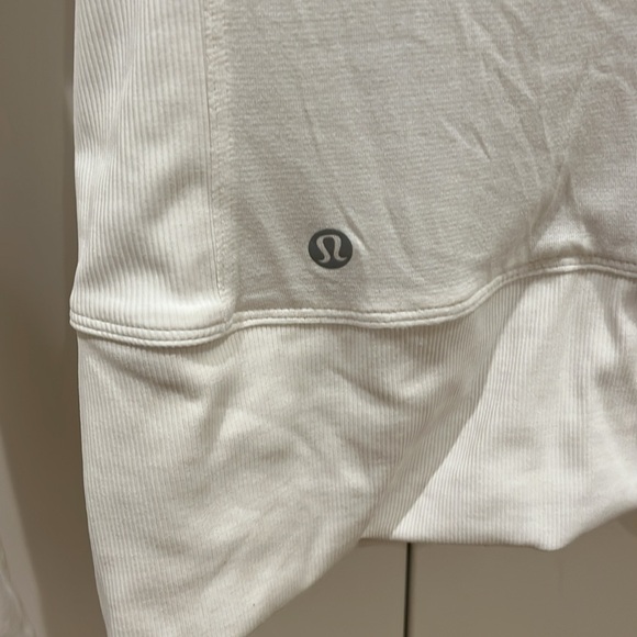 lululemon jacket - Picture 3 of 3